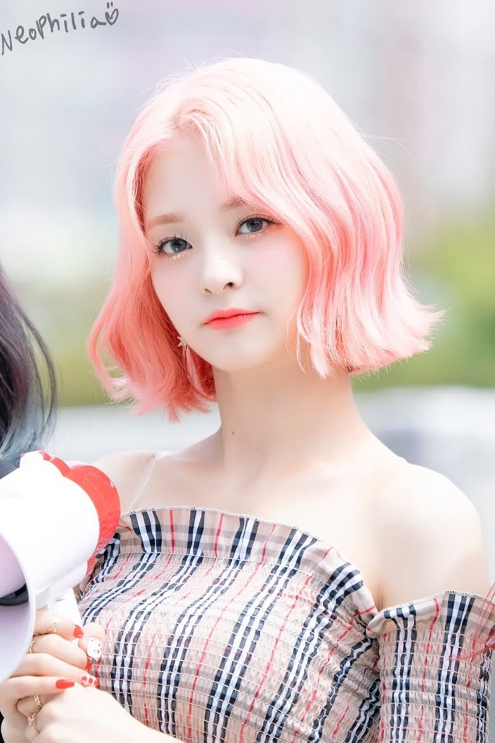 Người sở hữu mái tóc hồng đẹp nhất K-Pop không phải Rosé (BLACKPINK) mà là nam idol này ảnh 5