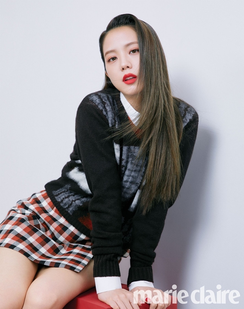 Liên tục đụng hàng Jisoo (BLACKPINK), Yeri (Red Velvet) được khen mix đồ ngày càng lên tay ảnh 7