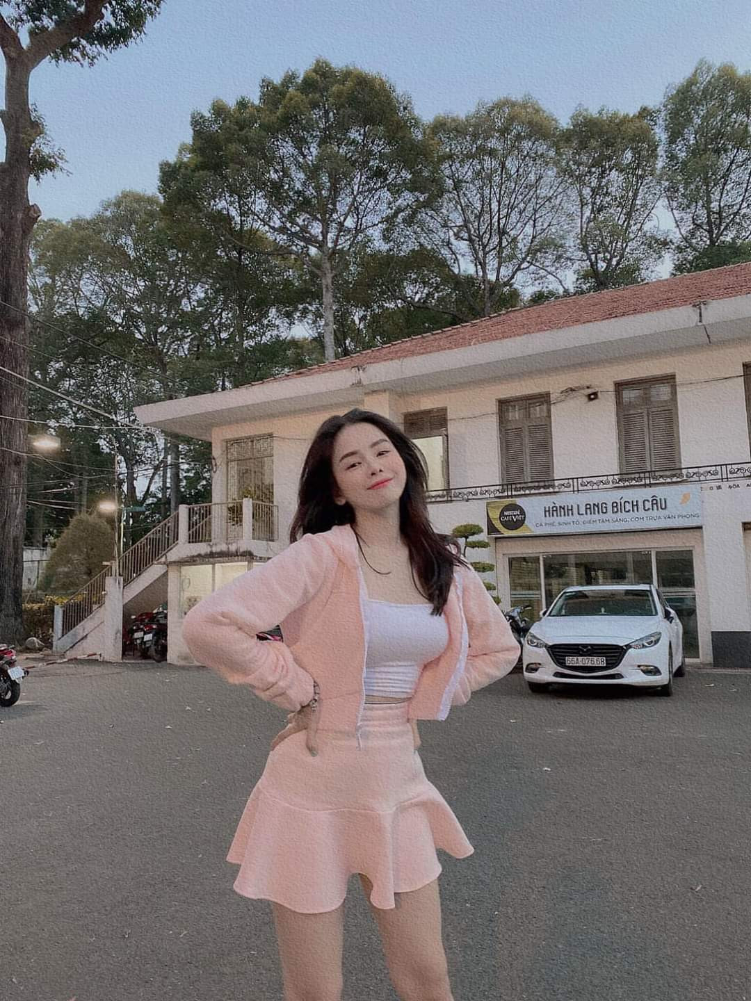 Ngắm gu thời trang chuẩn fashionista của Mie, DJ xinh đẹp của show “Rap Việt” ảnh 11