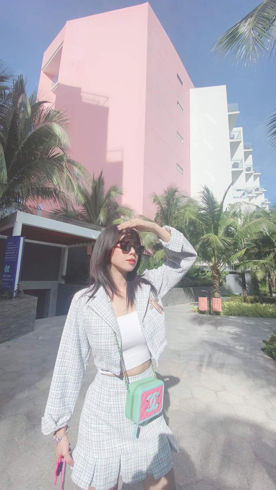 Ngắm gu thời trang chuẩn fashionista của Mie, DJ xinh đẹp của show “Rap Việt” ảnh 13