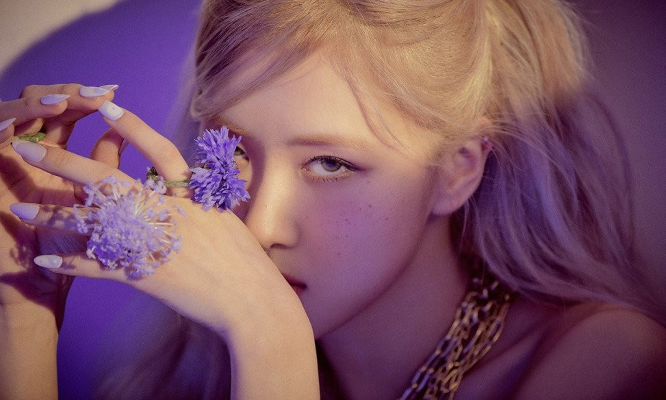 Rosé (BLACKPINK) tiết lộ lý do vì sao “On The Ground” là ca khúc hoàn toàn bằng tiếng Anh ảnh 1