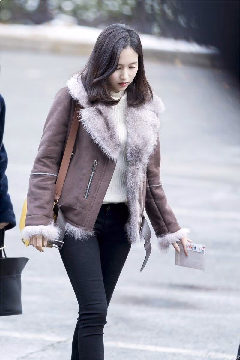 Mùa Đông học 3 công thức mix đồ đơn giản này của các idol K-Pop là bao đẹp, bao ấm ảnh 3