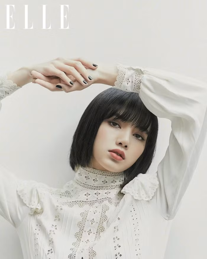 Lisa (BLACKPINK) khiến fan lo lắng vì trông quá gầy trong loạt ảnh trên tạp chí ELLE Trung ảnh 9