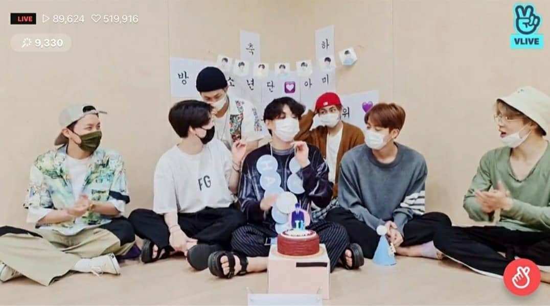 Jung Kook (BTS) đã làm gì mà giúp tài khoản IG này tăng hơn 8K follower chỉ trong 1 ngày? ảnh 2