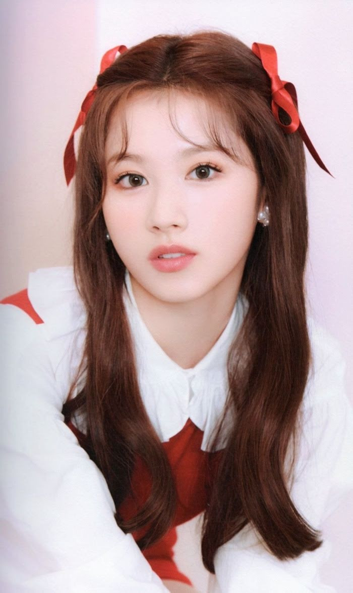 Netizen Hàn năn nỉ stylist cho TWICE “bê” trang phục album phiên bản Retro lên sân khấu ảnh 13