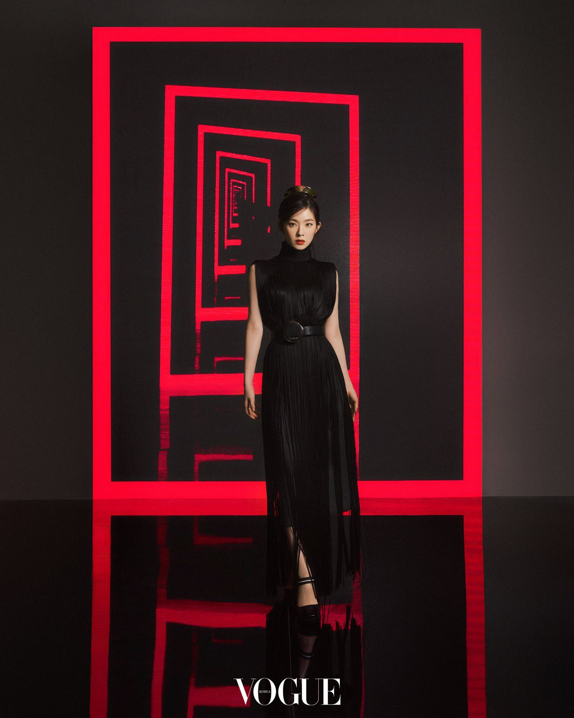 Vì sao netizen Hàn tranh cãi việc Irene và Chanyeol làm đại sứ thương hiệu cho Prada? ảnh 3