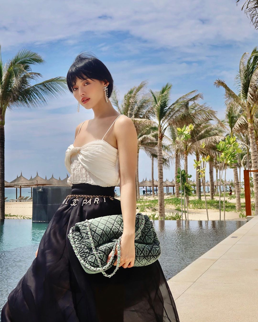 Từ Tóc Tiên đến Khánh Linh - đã mắt với cách mix đồ “chất như nước cất” của sao Việt ảnh 9