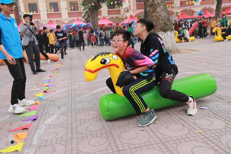 Teen THCS Nguyễn Tri Phương trải nghiệm vô vàn điều thú vị tại Lễ hội Vũ Khúc Xanh đón Tết ảnh 4