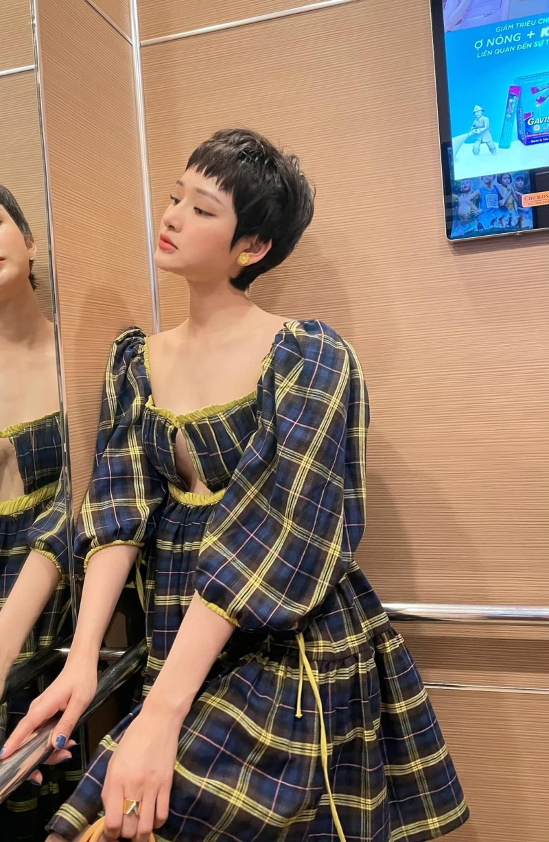 Mỹ nhân tuổi Sửu: Học cách mix đồ bình dân với hàng hiệu cao tay như “búp bê” Hiền Hồ ảnh 3