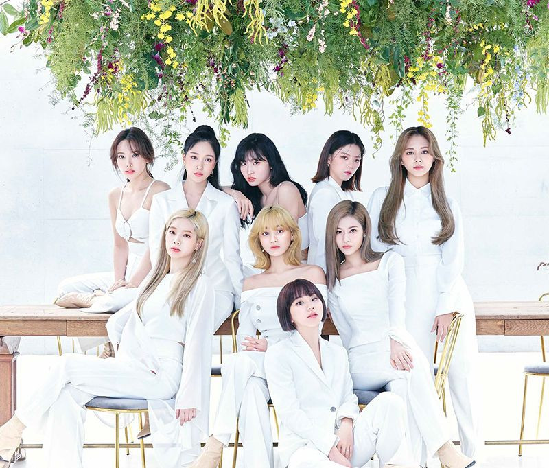 TWICE tung bộ ảnh xinh muốn xỉu của album tiếng Nhật nhưng vẫn khiến fan không hài lòng ảnh 1
