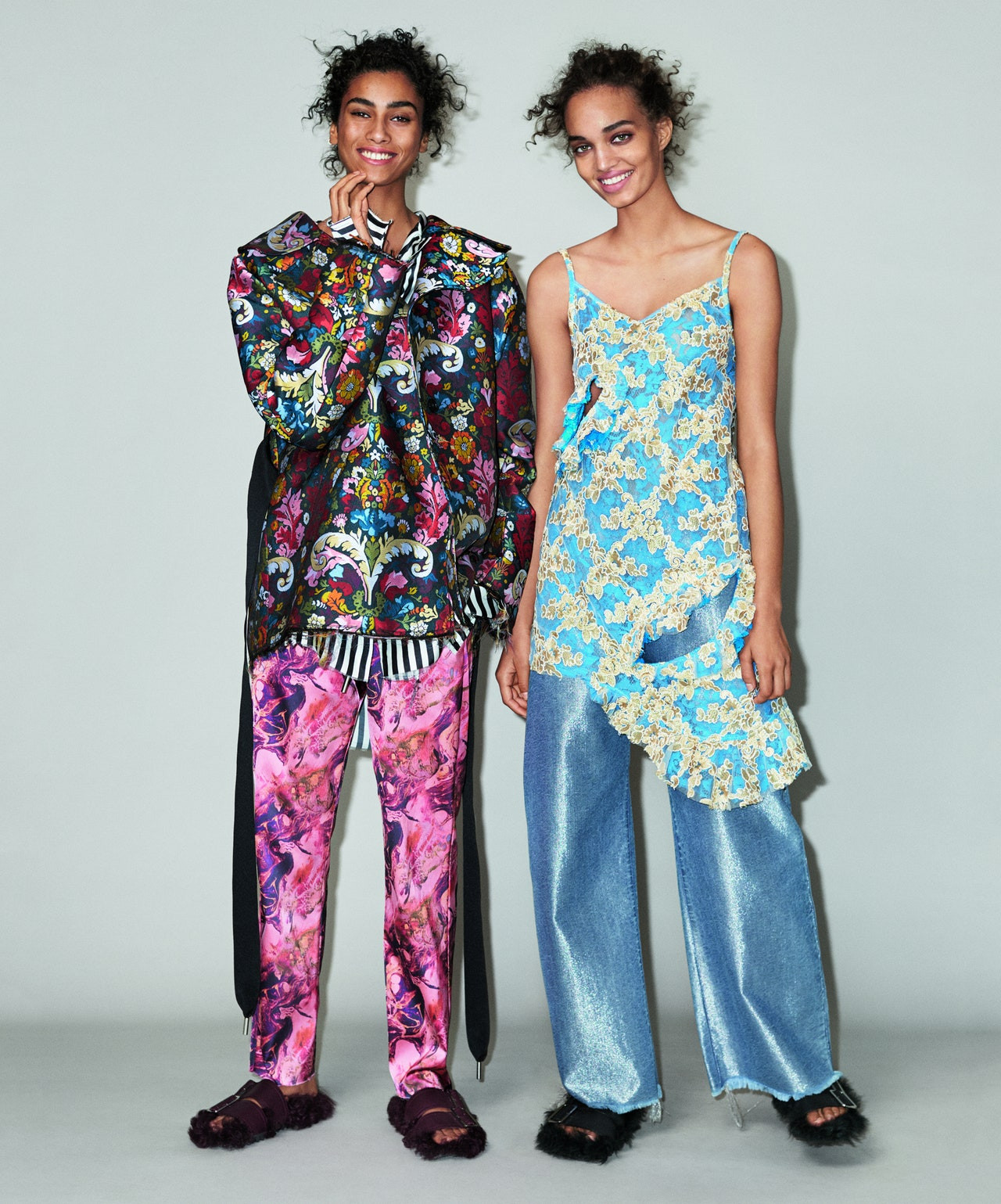 Hè này guốc mộc lên ngôi, đến Kendall Jenner cũng đi là đủ biết độ hot rồi! ảnh 11