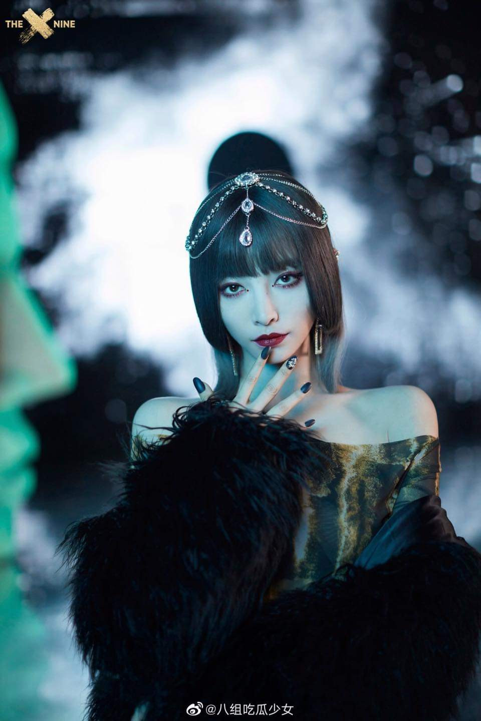 Kể cả không biết THE9 là ai bạn cũng sẽ bất ngờ với tạo hình của nhóm trong MV “SPHINX” ảnh 8