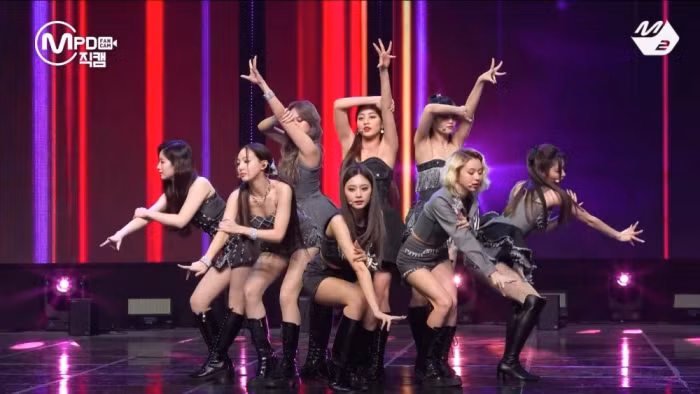 Hát live I Can’t Stop Me quá dở, netizen nhận định đây không phải ca khúc dành cho TWICE ảnh 1