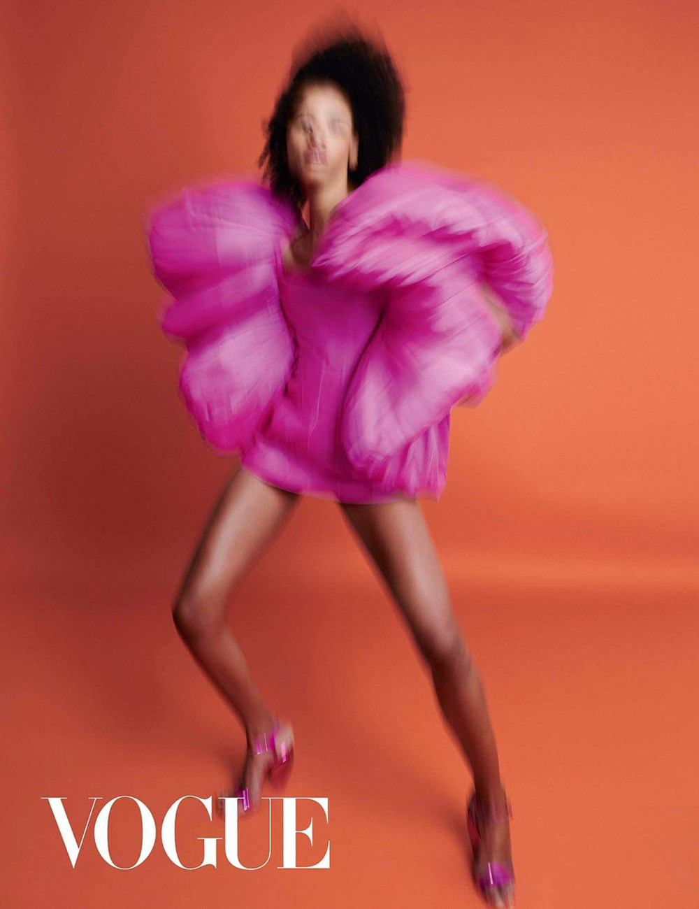 Diễn viên “50 Sắc Thái” Dakota Johnson ngọt ngào như một đoá hoa trong trang phục Công Trí ảnh 5