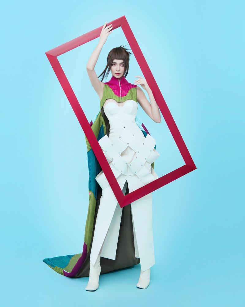 MLee khoe bộ ảnh thời trang cực chất như siêu mẫu quốc tế, mặc kín bưng vẫn nóng 100 độ ảnh 4