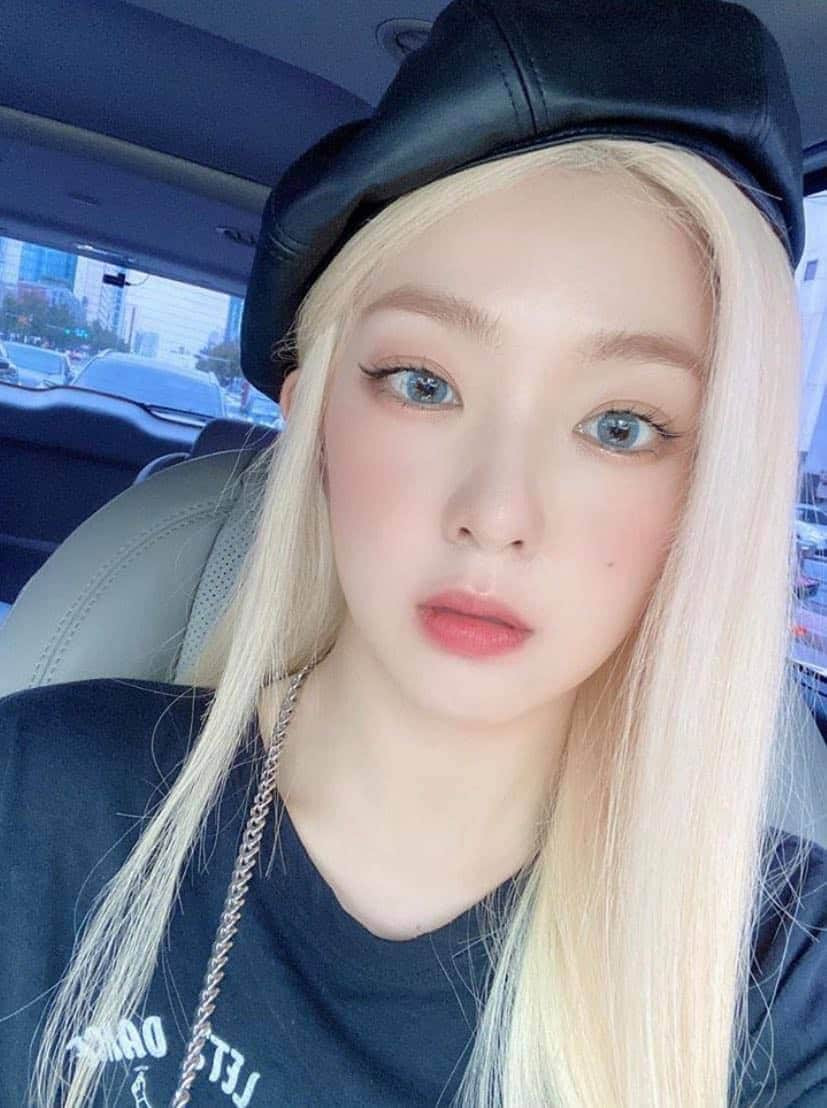 Irene (Red Velvet) hóa búp bê sống với mái tóc bạch kim nhưng lại khiến fan lo lắng ảnh 3