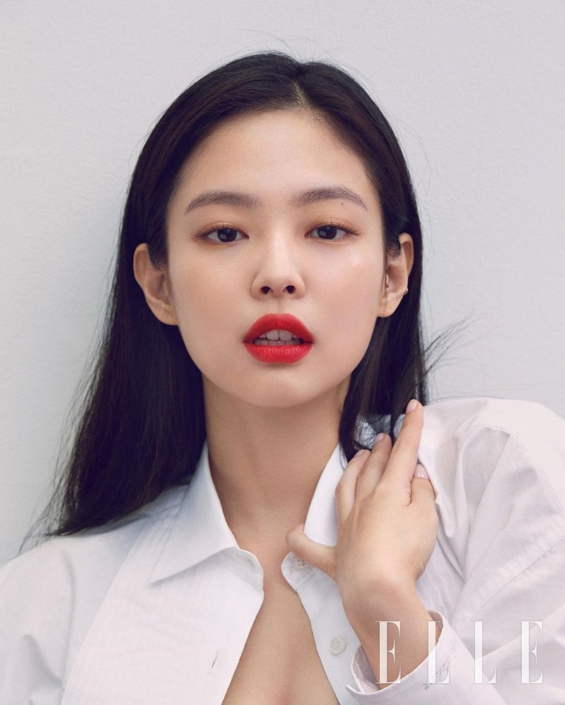 Dự đoán các màu son hot trong mùa Thu 2020 với bộ ảnh mới của Jennie (BLACKPINK) trên ELLE ảnh 2