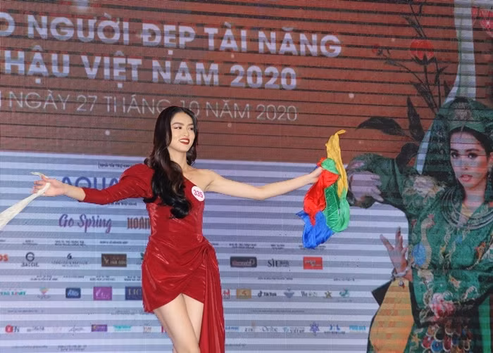 Chuỗi dự án Người Đẹp Nhân Ái của cuộc thi Hoa Hậu Việt Nam 2020 chính thức được phát sóng ảnh 9