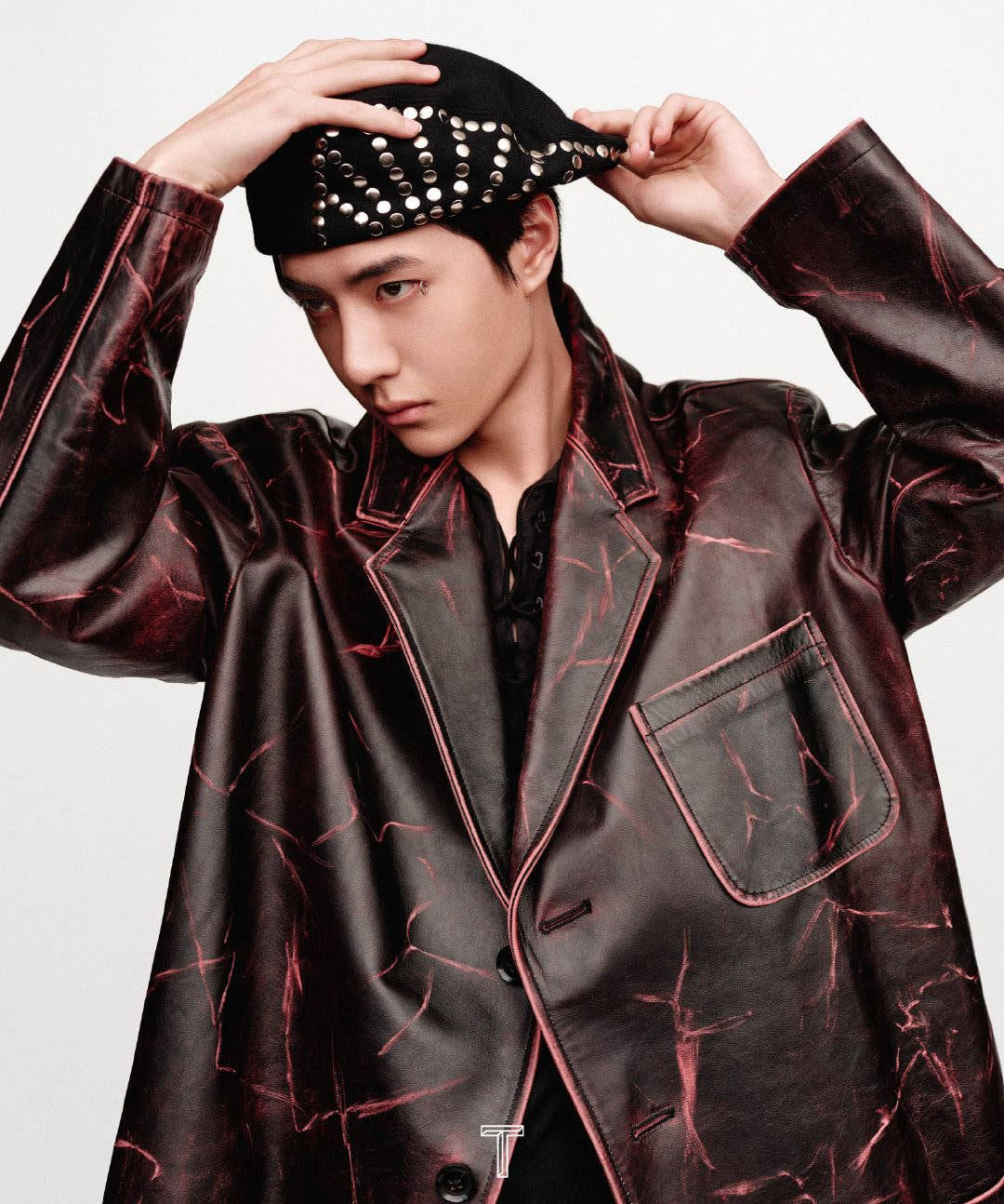 Đẳng cấp lưu lượng hàng đầu của Vương Nhất Bác giúp tạp chí “cháy hàng” chỉ sau vài giây ảnh 9