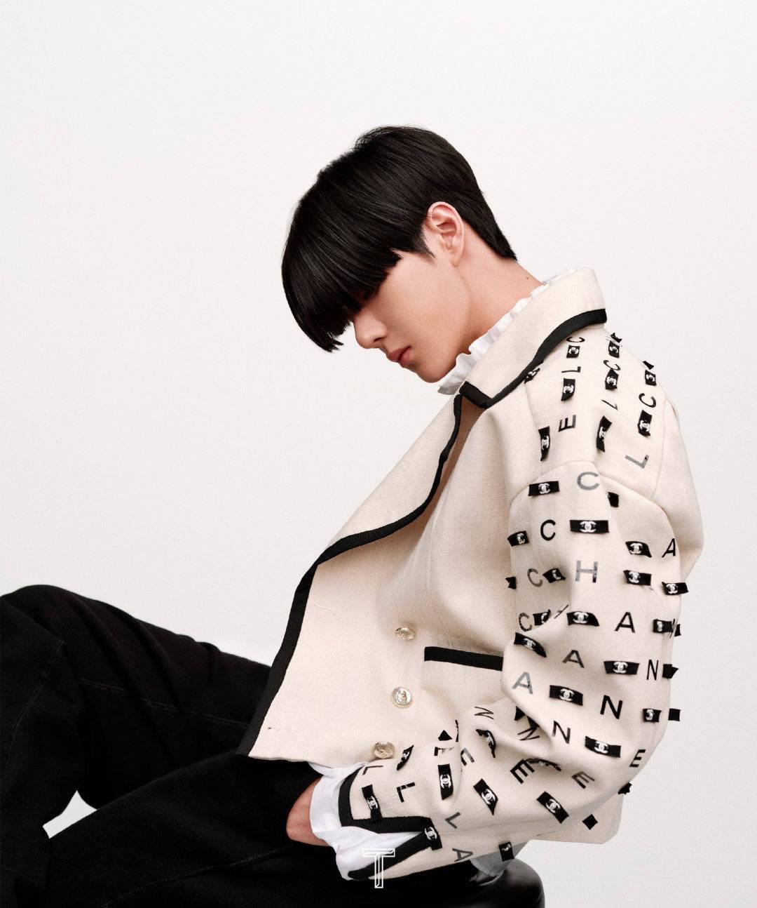 Đẳng cấp lưu lượng hàng đầu của Vương Nhất Bác giúp tạp chí “cháy hàng” chỉ sau vài giây ảnh 4