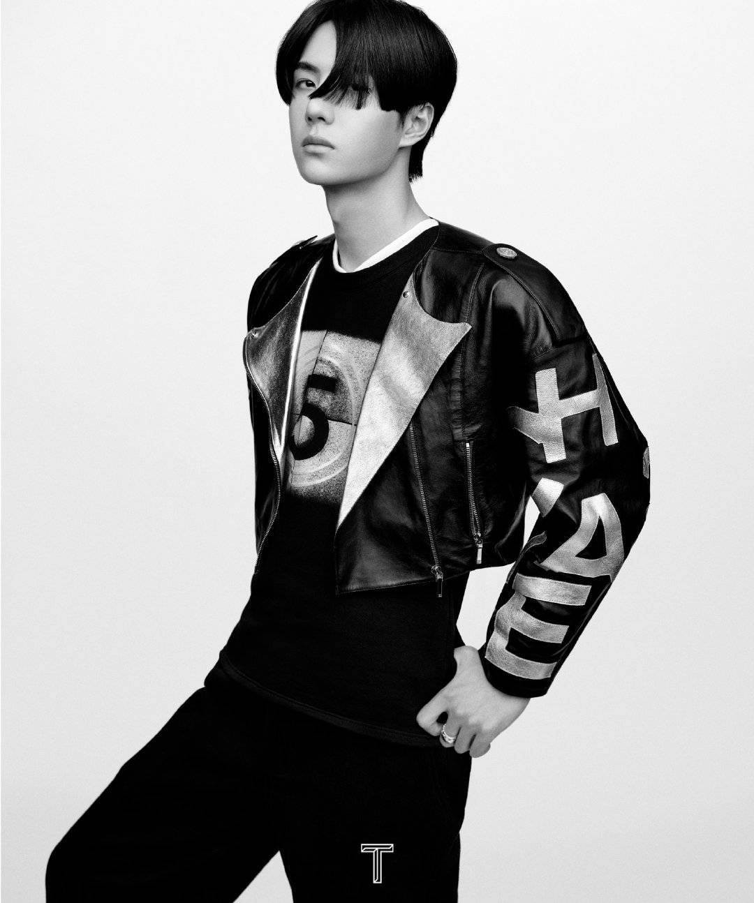 Đẳng cấp lưu lượng hàng đầu của Vương Nhất Bác giúp tạp chí “cháy hàng” chỉ sau vài giây ảnh 3