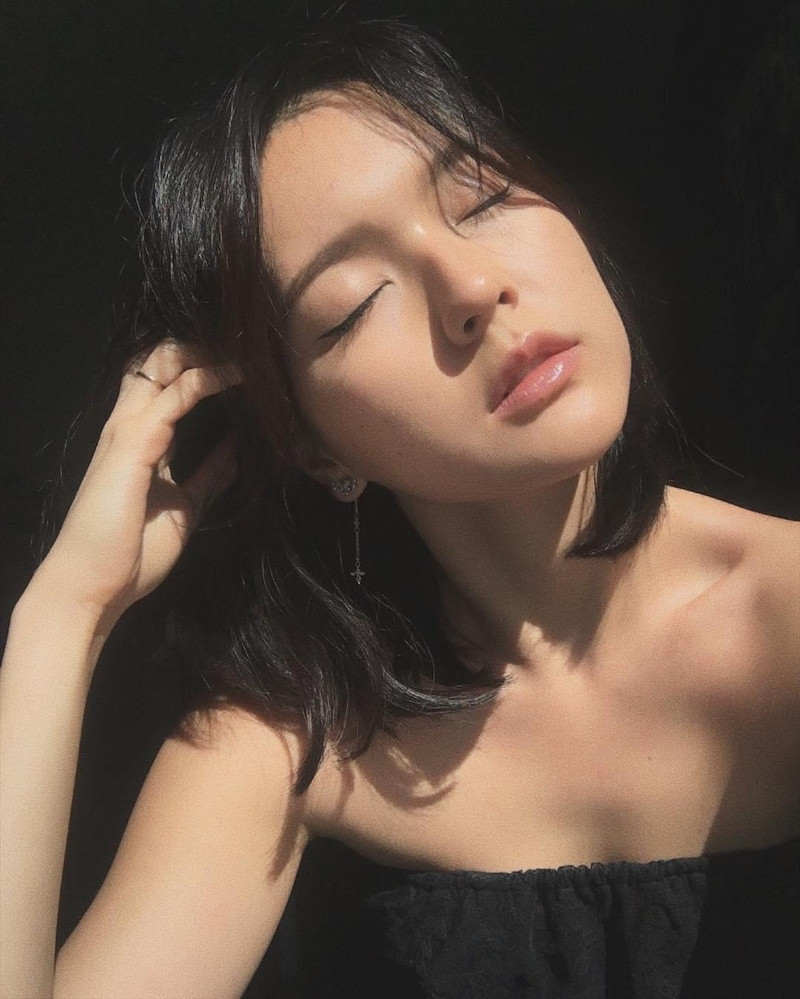 Nhan sắc cổ điển của cô gái khiến “sếp” Sơn Tùng yêu say đắm trong “Chúng Ta Của Hiện Tại“ ảnh 6