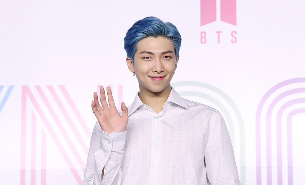 Đỉnh như trưởng nhóm RM (BTS), sinh nhật mình nhưng lại đi trao tặng quà trị giá 2 tỉ đồng ảnh 2