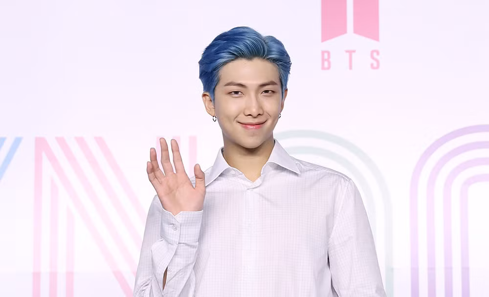 Đỉnh như trưởng nhóm RM (BTS), sinh nhật mình nhưng lại đi trao tặng quà trị giá 2 tỉ đồng ảnh 2