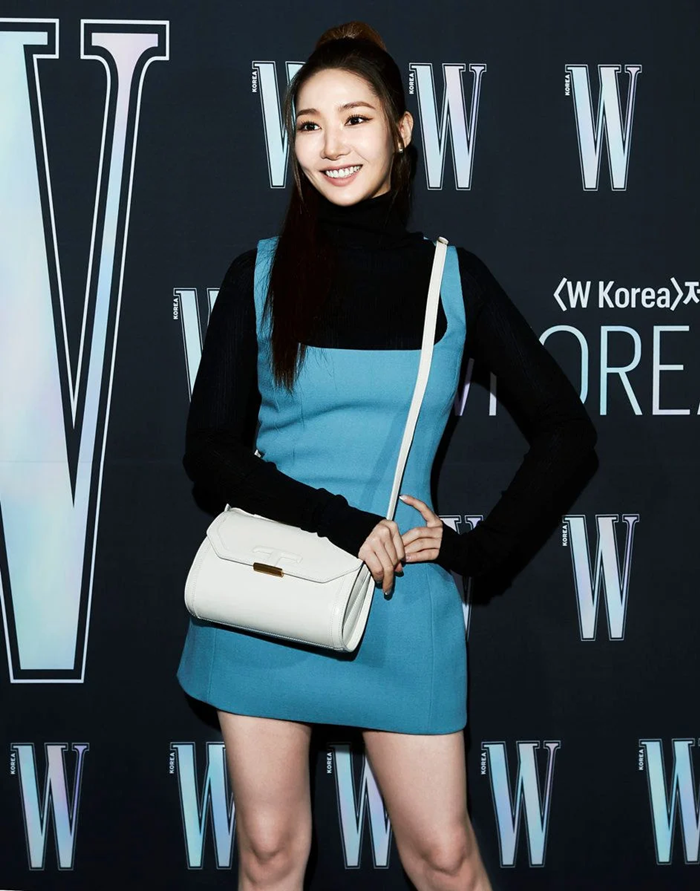 Park Min Young gây sốc với khuôn mặt không ai nhận ra tại sự kiện của tạp chí W Hàn ảnh 1