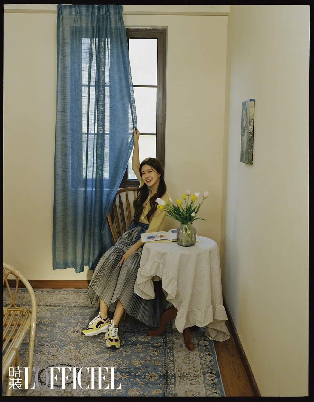 Thanh long đỏ bất ngờ làm “cameo” cho Triệu Lộ Tư trong bộ ảnh mùa Thu tuyệt đẹp ảnh 2