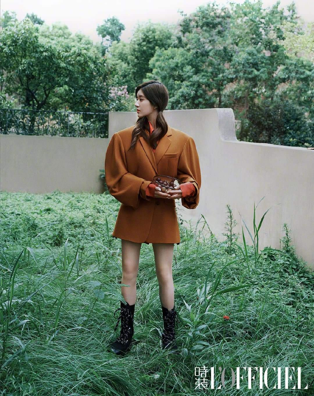 Thanh long đỏ bất ngờ làm “cameo” cho Triệu Lộ Tư trong bộ ảnh mùa Thu tuyệt đẹp ảnh 3