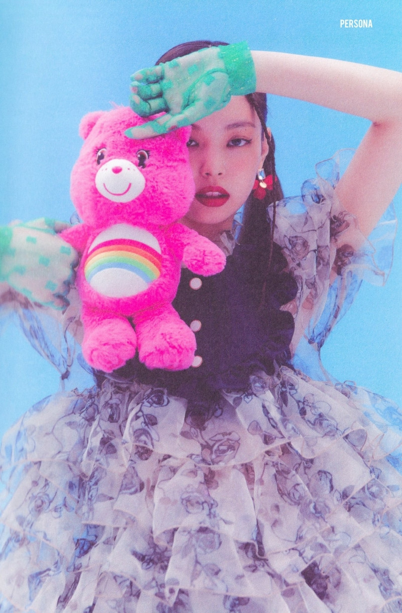 Seunghee OH MY GIRL biến bộ váy từng được Jennie BLACKPINK mặc thành "thảm họa thời trang" ảnh 3