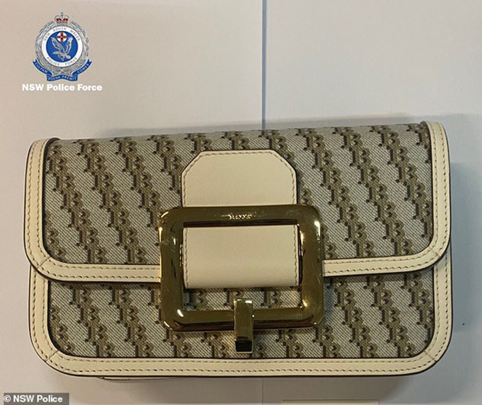 Ăn cắp hàng loạt túi LV, Dior,... chụp ảnh sống ảo, hot Instagram người Việt bị bắt ở Úc ảnh 3