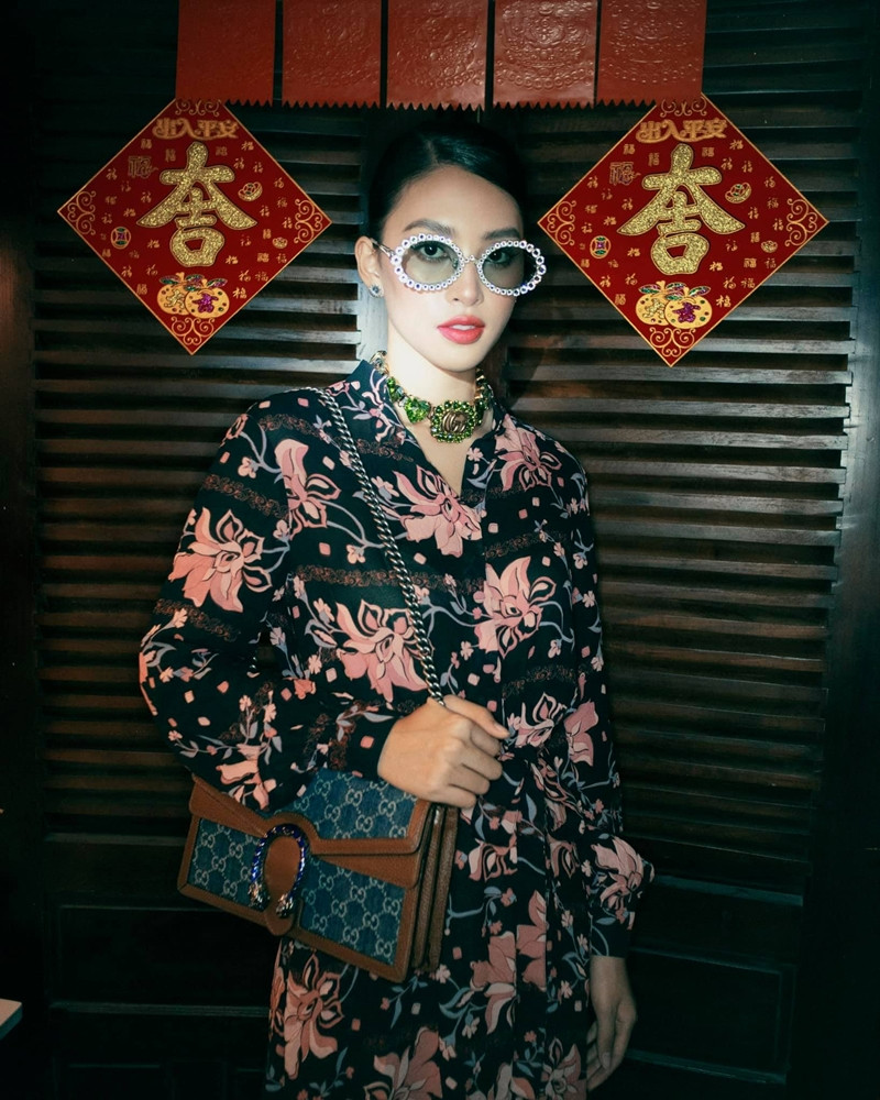 Hoa hậu Tiểu Vy tung bộ ảnh diện đồ Gucci đẹp xuất thần, đổi phong cách cực “chất” ảnh 4