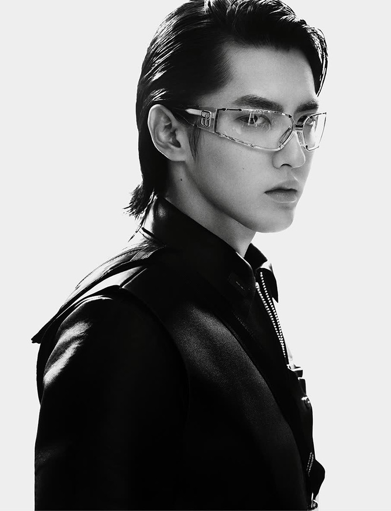 Mê mẩn với BST kính mùa Hè siêu ngầu của Ngô Diệc Phàm kết hợp với Gentle Monster ảnh 2