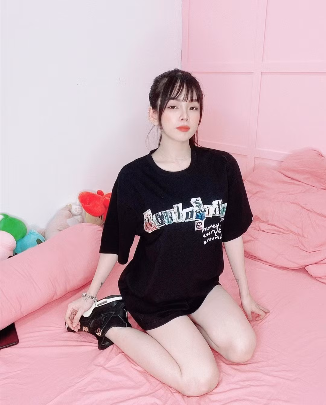 Ngắm gu thời trang chuẩn fashionista của Mie, DJ xinh đẹp của show “Rap Việt” ảnh 5