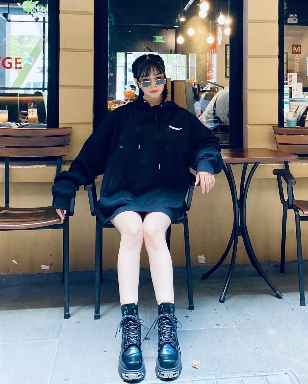 Ngắm gu thời trang chuẩn fashionista của Mie, DJ xinh đẹp của show “Rap Việt” ảnh 6