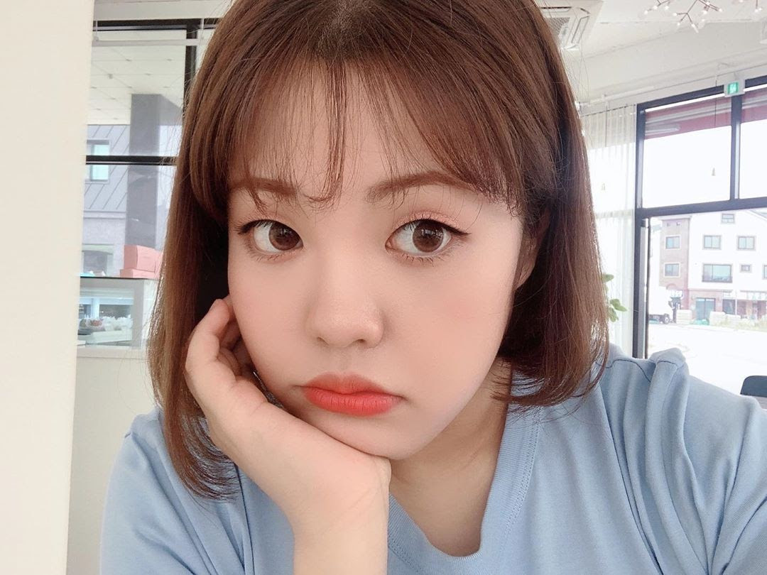 “Thánh ăn” Yang Soo Bin nhờ soi gương nhiều mà phát hiện mắc ung thư tuyến giáp ảnh 2