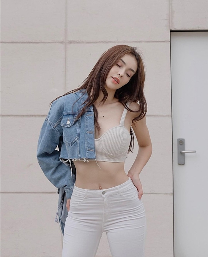 Linh Ngọc Đàm, Hiền Hồ cùng dàn mỹ nhân Việt khoe body cực phẩm với thời trang Thu Đông ảnh 4