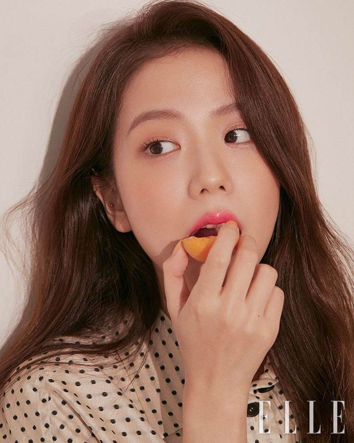 Ngắm Jisoo (BLACKPINK) trên ELLE Hàn để hiểu thế nào là đẳng cấp visual “siêu thực“ ảnh 6