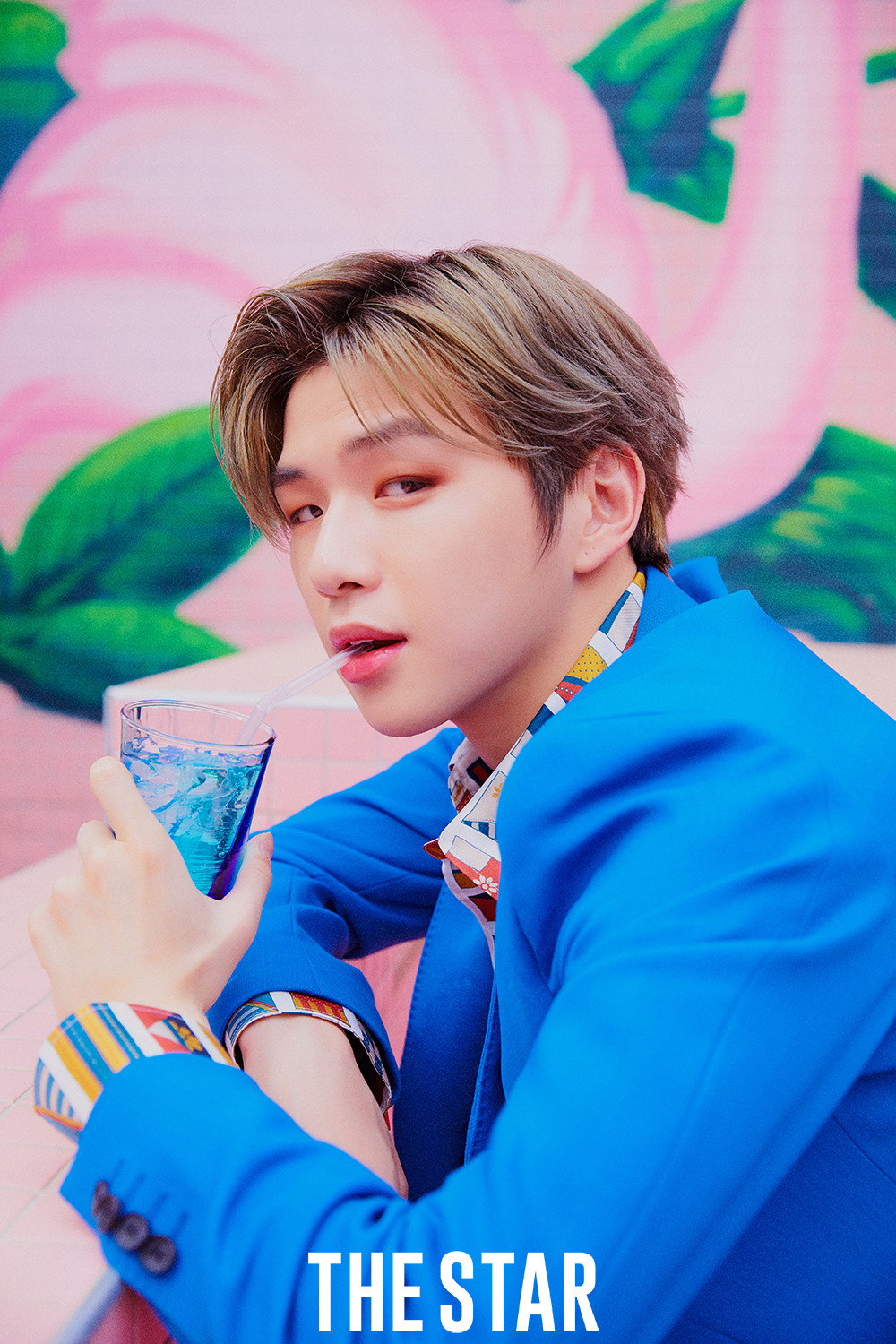 Ngắm Kang Daniel đáng yêu như một trái cam trong bộ ảnh mùa Hè trên The STAR ảnh 3