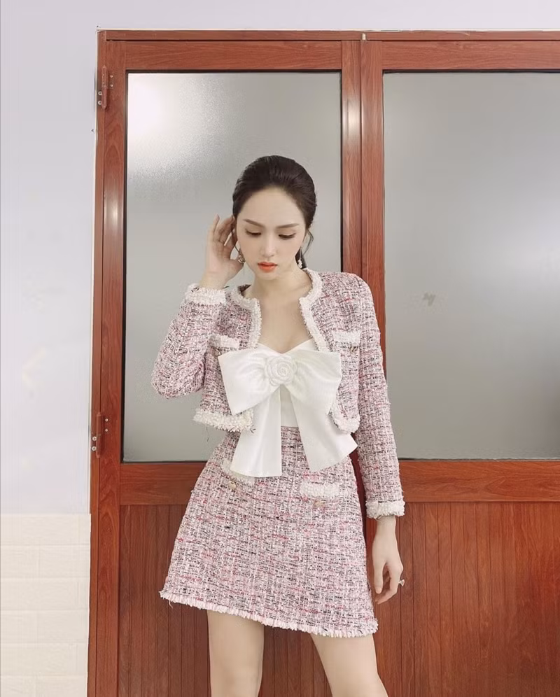 Mỹ nhân Việt đọ sắc với trang phục dạ: Lan Ngọc, Ngọc Trinh, DJ Mie, ai mix đồ cao tay hơn ảnh 6