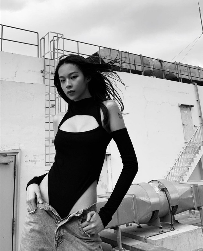 Mỹ nhân tuổi Sửu: Trước khi “cầm míc thành ca sĩ”, Phí Phương Anh là một fashionista cực đỉnh! ảnh 5