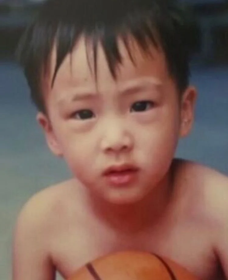 ARMY “phát cuồng” với bộ ảnh “Bạn đã thay đổi nhiều thế nào” siêu dễ thương của BTS ảnh 4