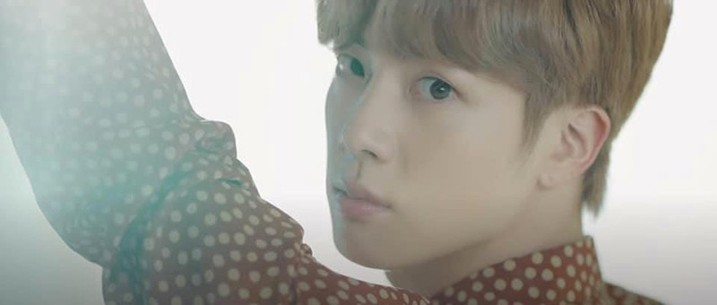 Big Hit tung MV Dynamite (B-side) - phiên bản “tấu hài” cực mạnh từ các chàng trai BTS ảnh 1