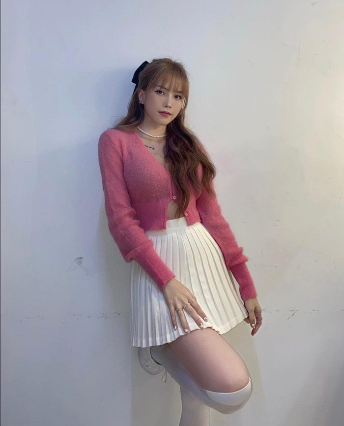 Linh Ngọc Đàm, Hiền Hồ cùng dàn mỹ nhân Việt khoe body cực phẩm với thời trang Thu Đông ảnh 7