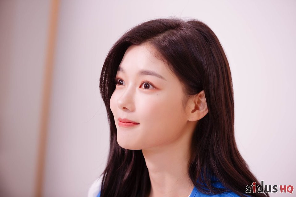 Mãn nhãn với loạt ảnh hậu trường của “cặp đôi lầy lội” Ji Chang Wook - Kim Yoo Jung ảnh 6