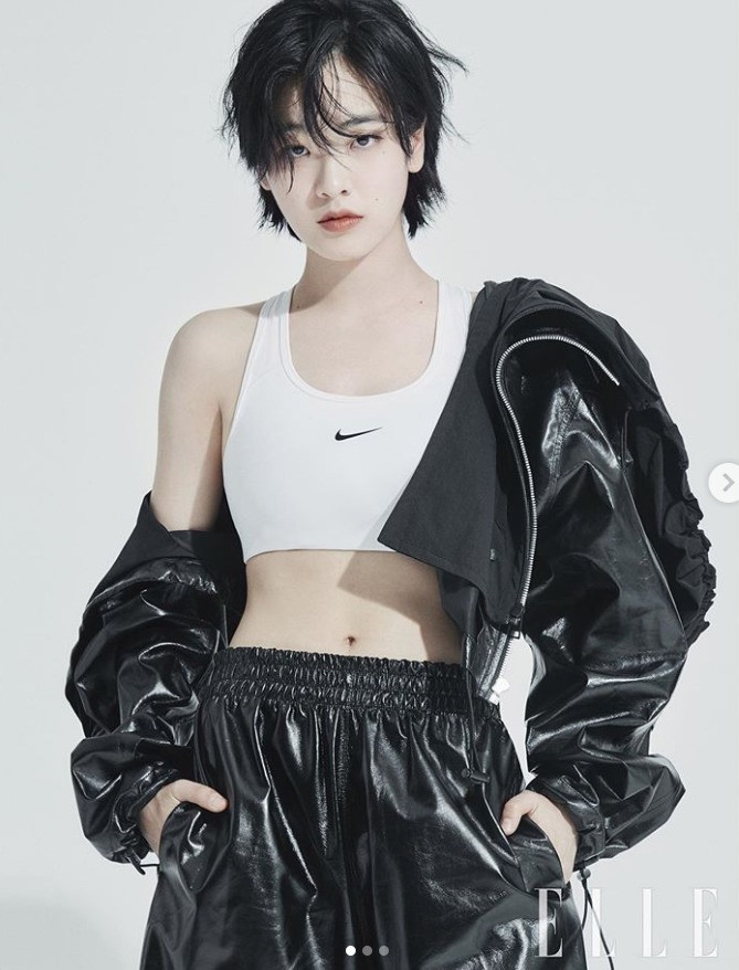 "Mỹ nhân chuyển giới" Itaewon Class khoe vẻ đẹp phi giới tính trên ELLE Hàn tháng 7 ảnh 5