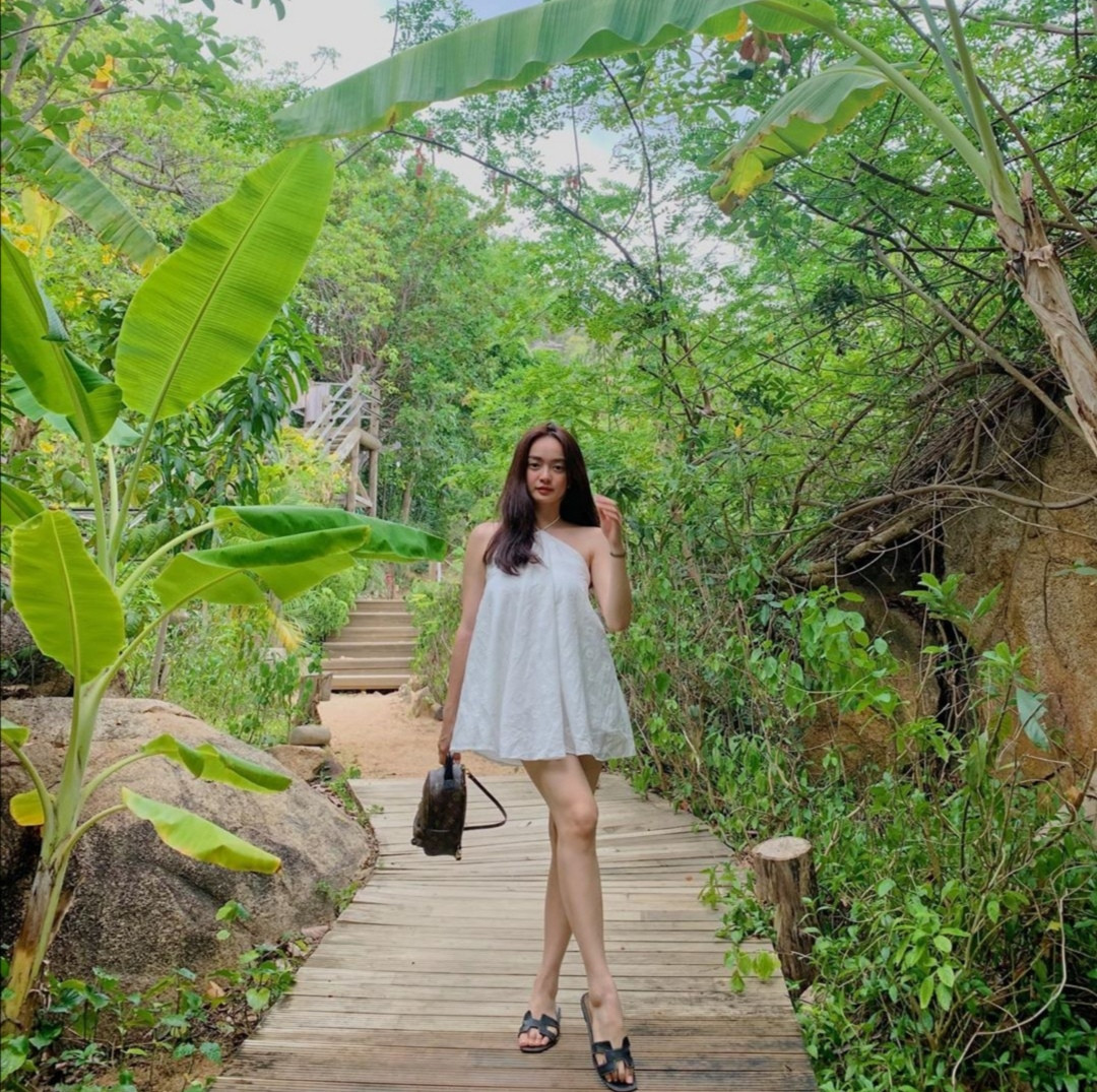 “Hội nấm lùn” hãy học ngay bí kíp phối đồ để mặc đẹp bất chấp của Kaity Nguyễn ảnh 3