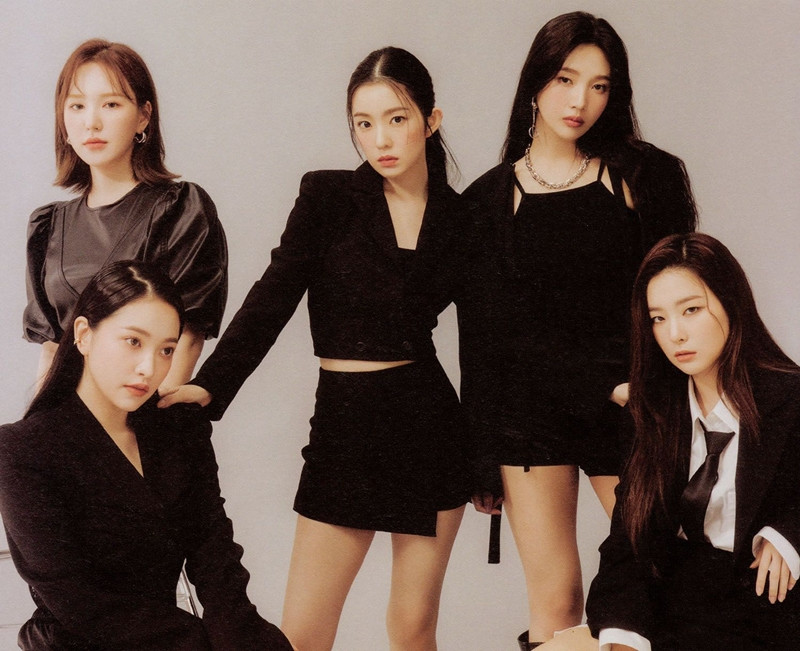 Cùng là bộ ảnh Season’s Greetings, BLACKPINK được khen hết lời, Red Velvet bị chê tơi tả ảnh 10